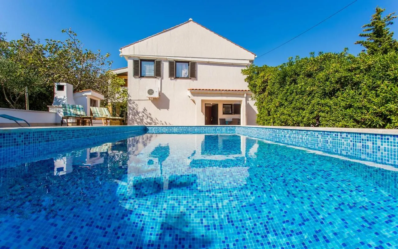 Family Friendly Apartments With A Swimming Pool Silo, Krk - 18677